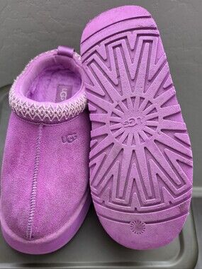 UGG Tasman Slippers Women’s Size 6 Purple Pink Suede Shearling Slip On Shoes